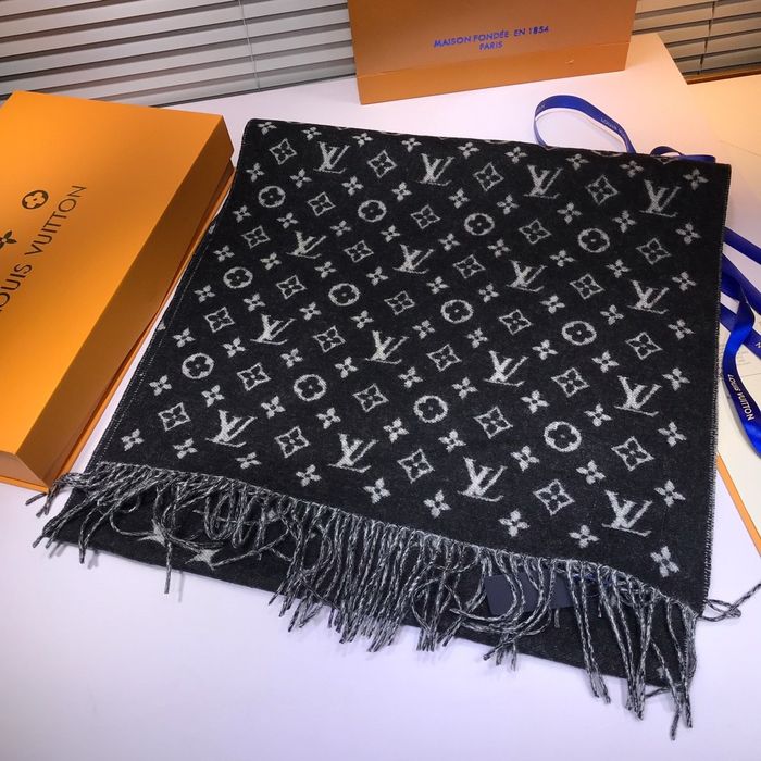 Louis Vuitton Scarf LV00055